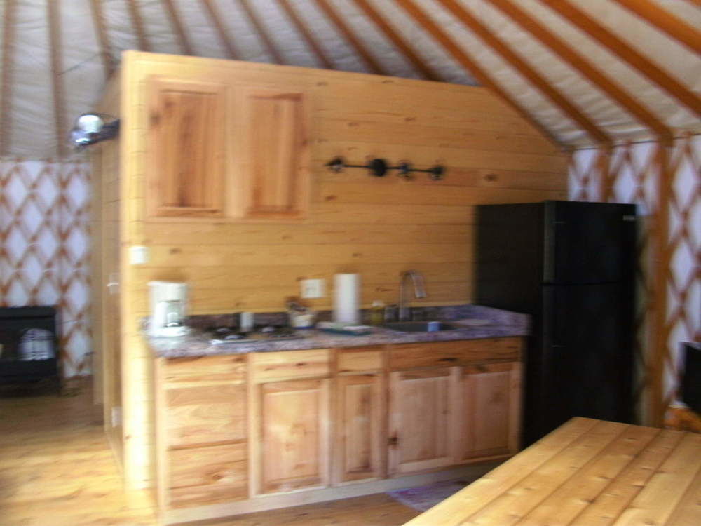 Bend-Sunriver Camping Resort Studio Cabin 6 エクステリア 写真